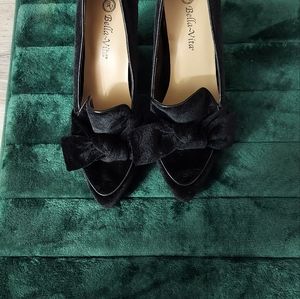 Black chunky heel shoe